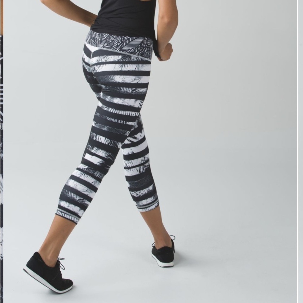 Lululemon Wunder Under Crop Shady Palms | Size 6